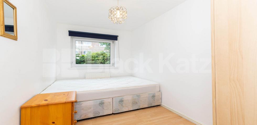 			4 Bedroom, 1 bath, 1 reception Apartment			 Patrick Connolly Gardens, Bow E3